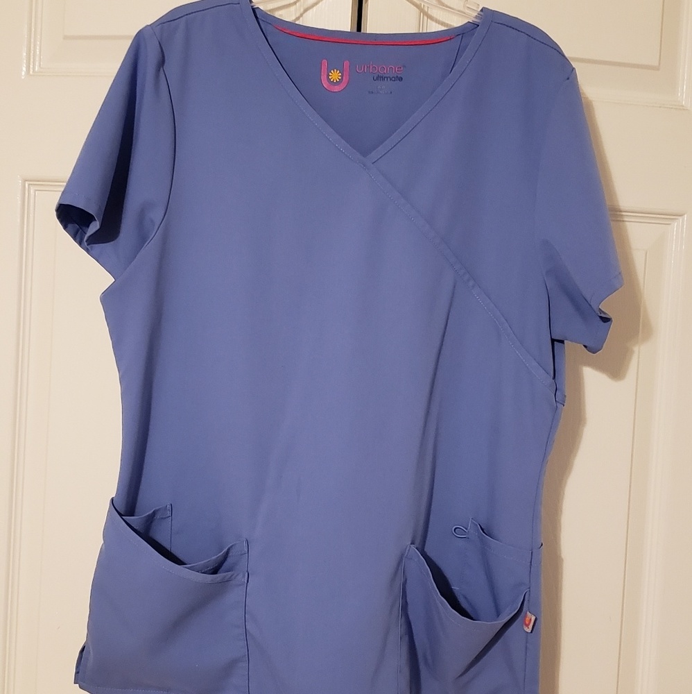 Urbane ultimate medium scrub set